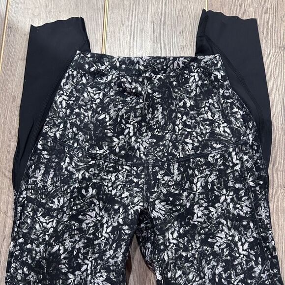 Wunder Under Scalloped Hem 23” - Picture 3 of 3